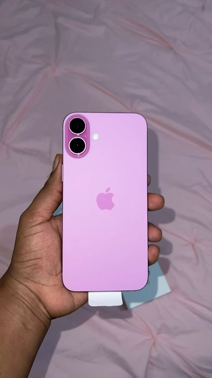 Neatly used iPhone 16